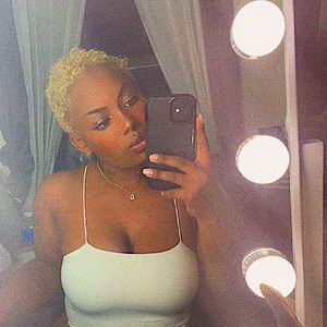 Meet your Posher, Destiny